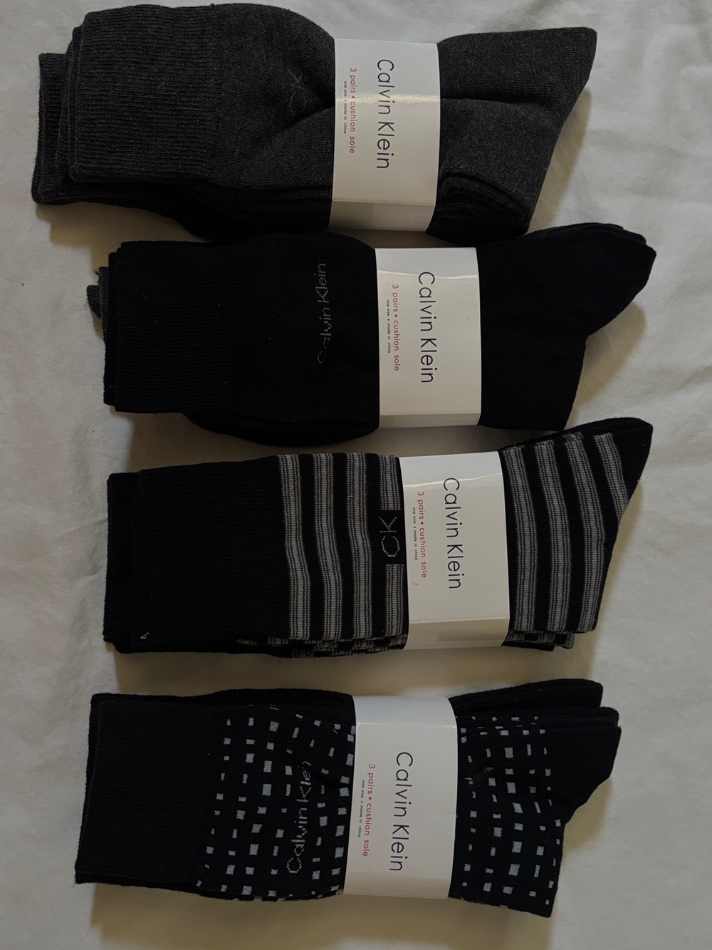 Calvin Klein Men’s 12 Pair Cushion Sole Crew Socks Black Gray Assorted New